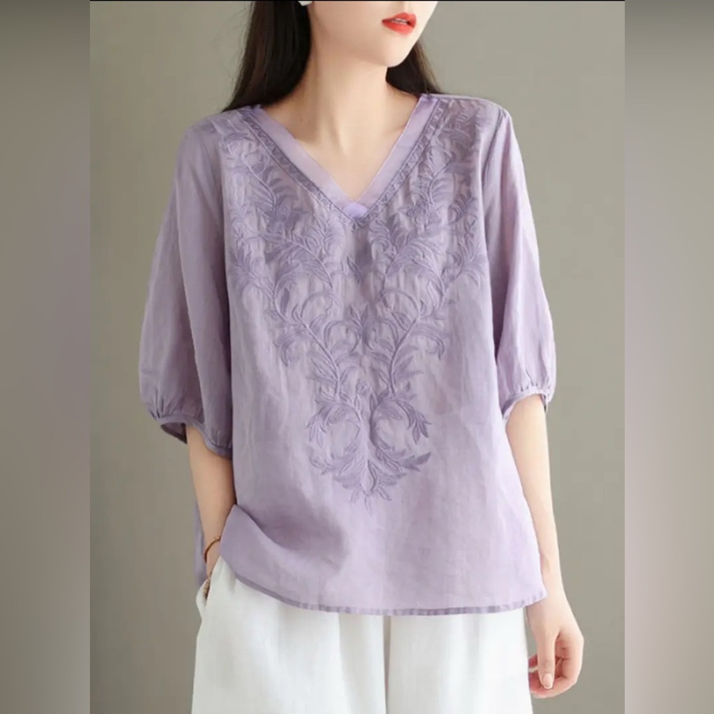 Lavender Embroidered V-Neck M Linen Viscose Blend Women’s Top
